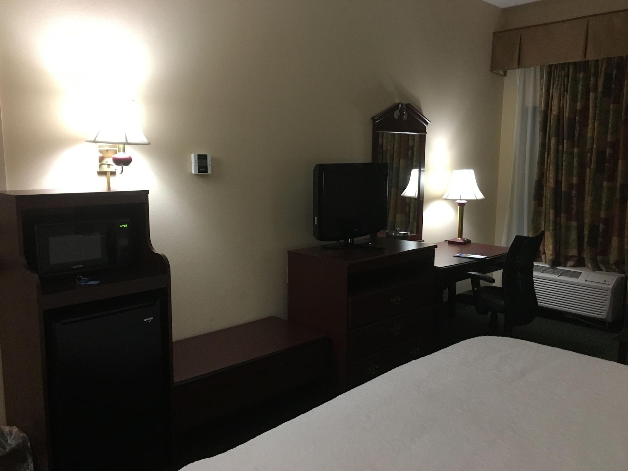 Hampton Inn Μπέντφορντ Εξωτερικό φωτογραφία