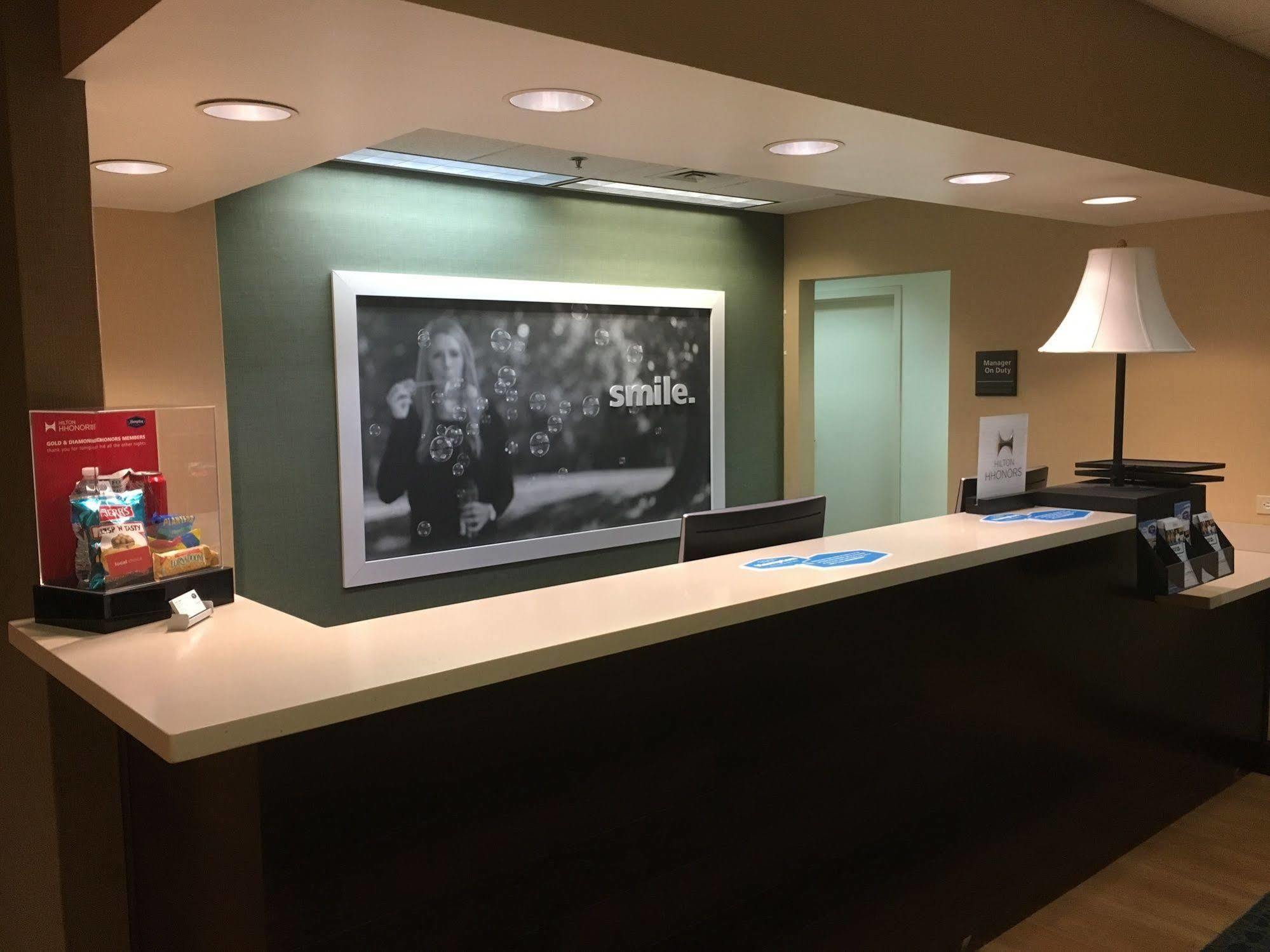 Hampton Inn Μπέντφορντ Εξωτερικό φωτογραφία