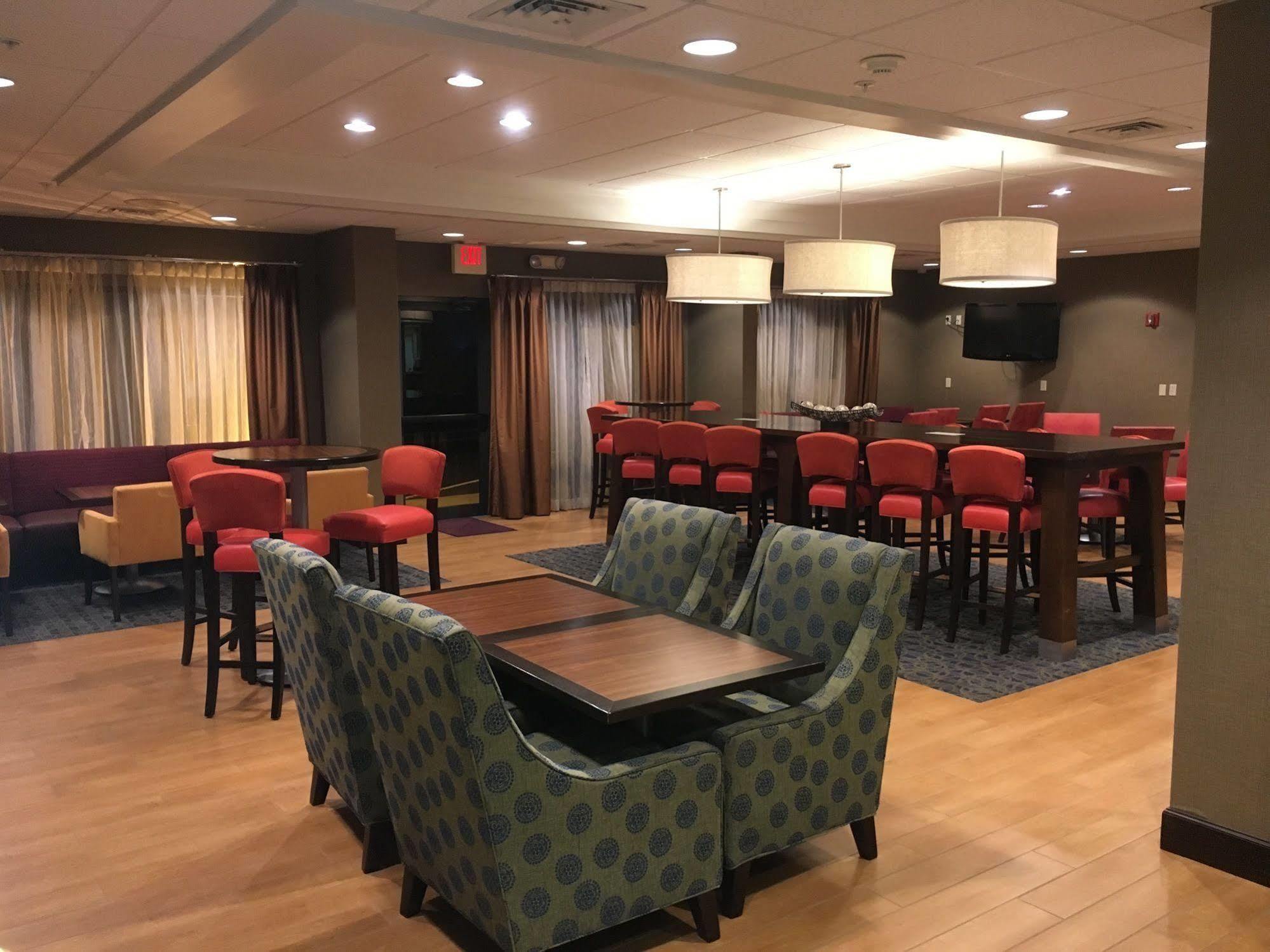 Hampton Inn Μπέντφορντ Εξωτερικό φωτογραφία